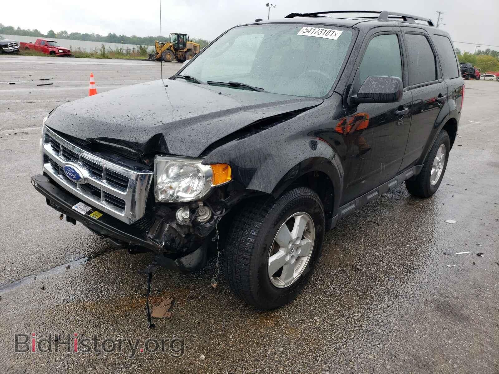 2011 FORD ESCAPE - VIN: 1FMCU0D74BKB97864 - Фото 2