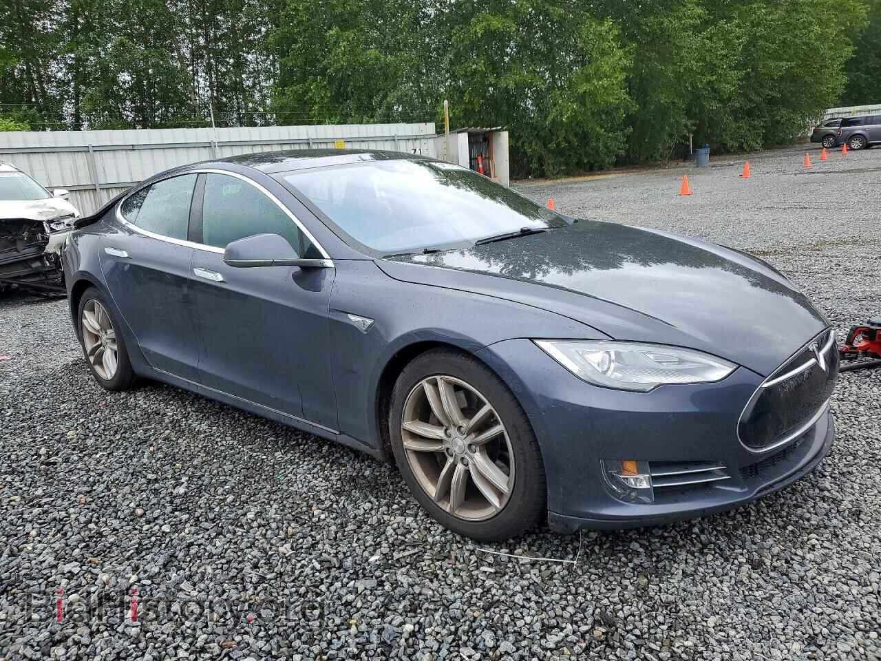 2015 TESLA MODEL S - VIN: 5YJSA1E25FF118450 - Photo 4