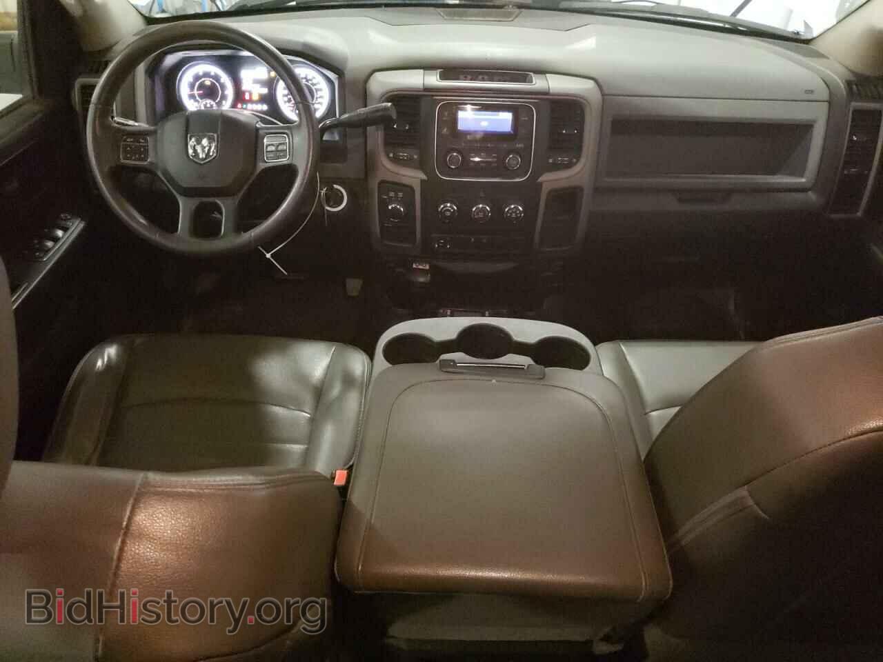2018 RAM All Models - VIN: 3C6UR5CJXJG314607 - Photo 8