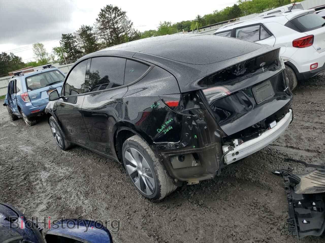 2023 TESLA MODEL Y - VIN: 7SAYGDEE7PA077082 - Фото 2