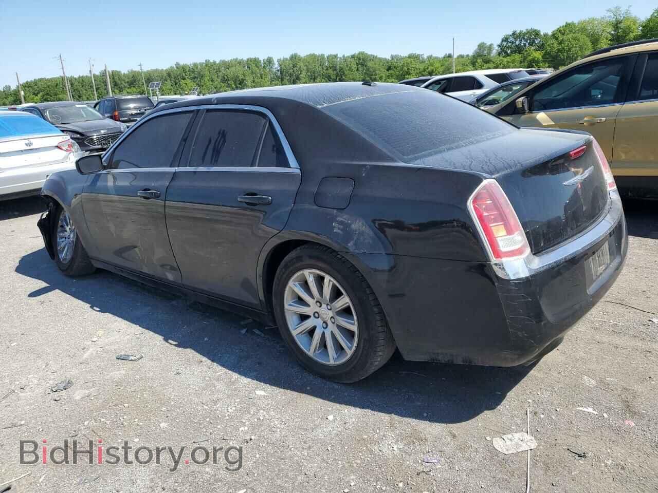 2013 CHRYSLER 300 - VIN: 2C3CCAAG6DH575831 - Фото 2