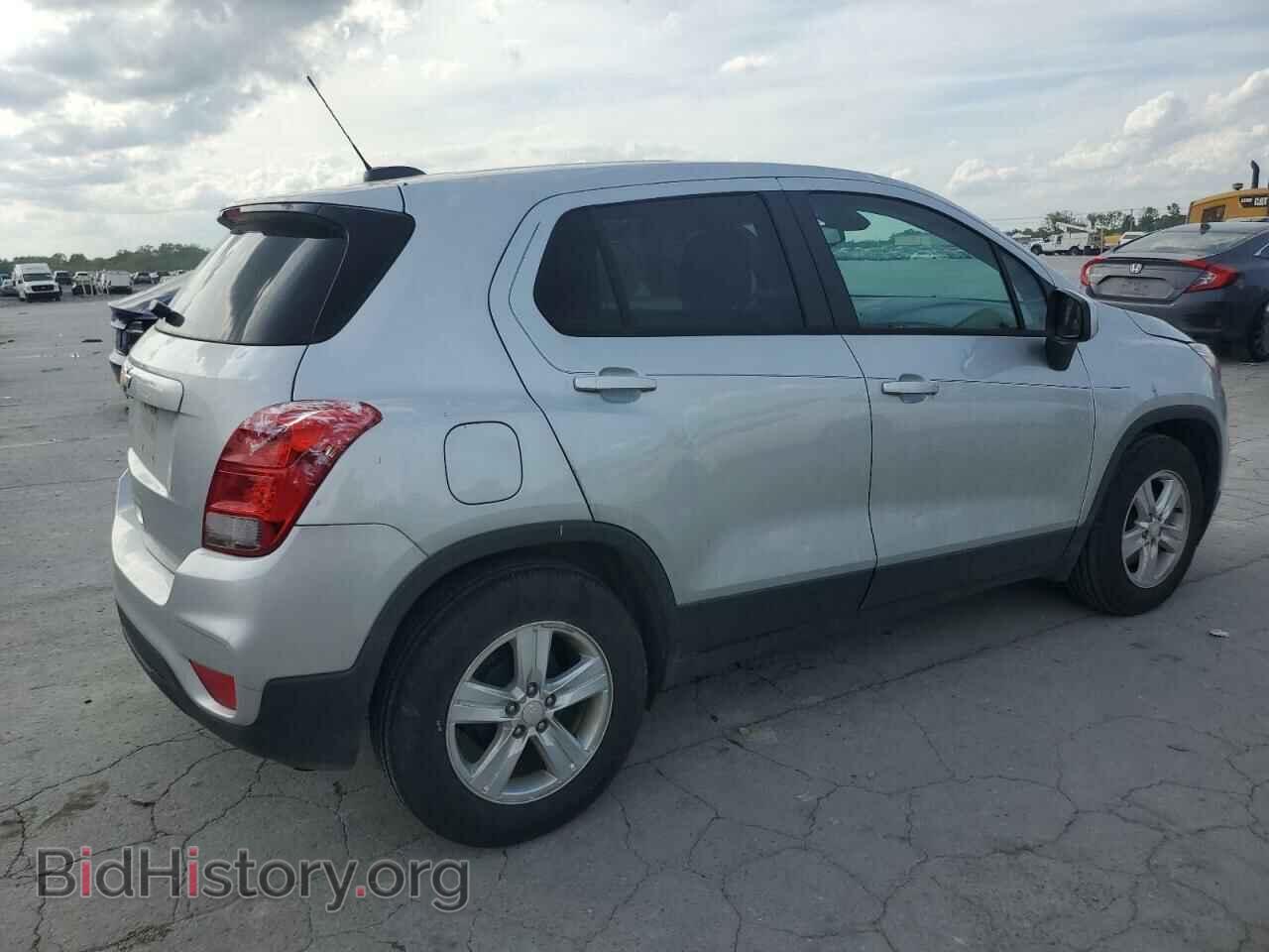 2019 CHEVROLET TRAX - VIN: 3GNCJKSB3KL389010 - Фото 3