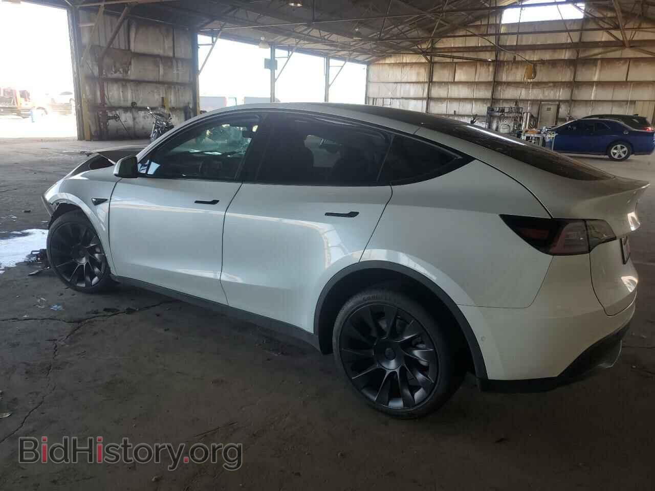 2022 TESLA MODEL Y - VIN: 7SAYGDEE6NA018764 - Фото 2