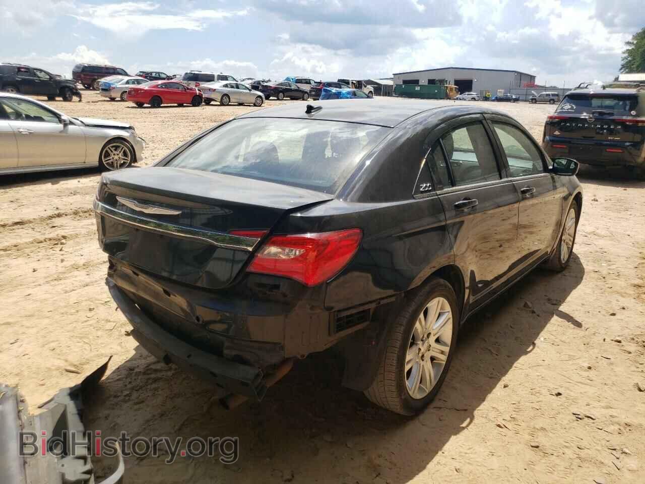 2012 CHRYSLER 200 - VIN: 1C3CCBBB2CN213400 - Фото 4