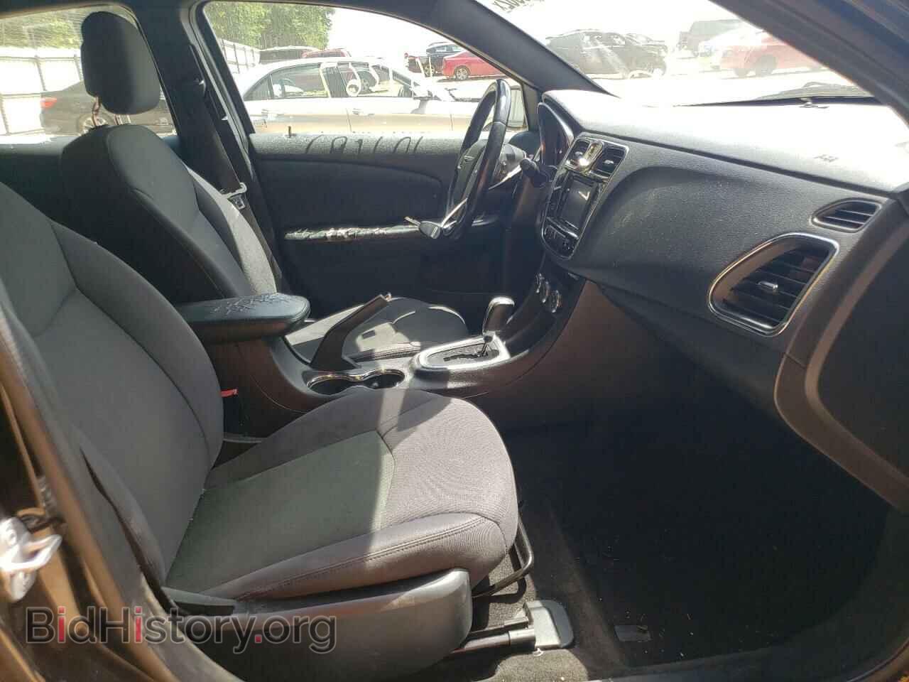 2012 CHRYSLER 200 - VIN: 1C3CCBBB2CN213400 - Фото 5