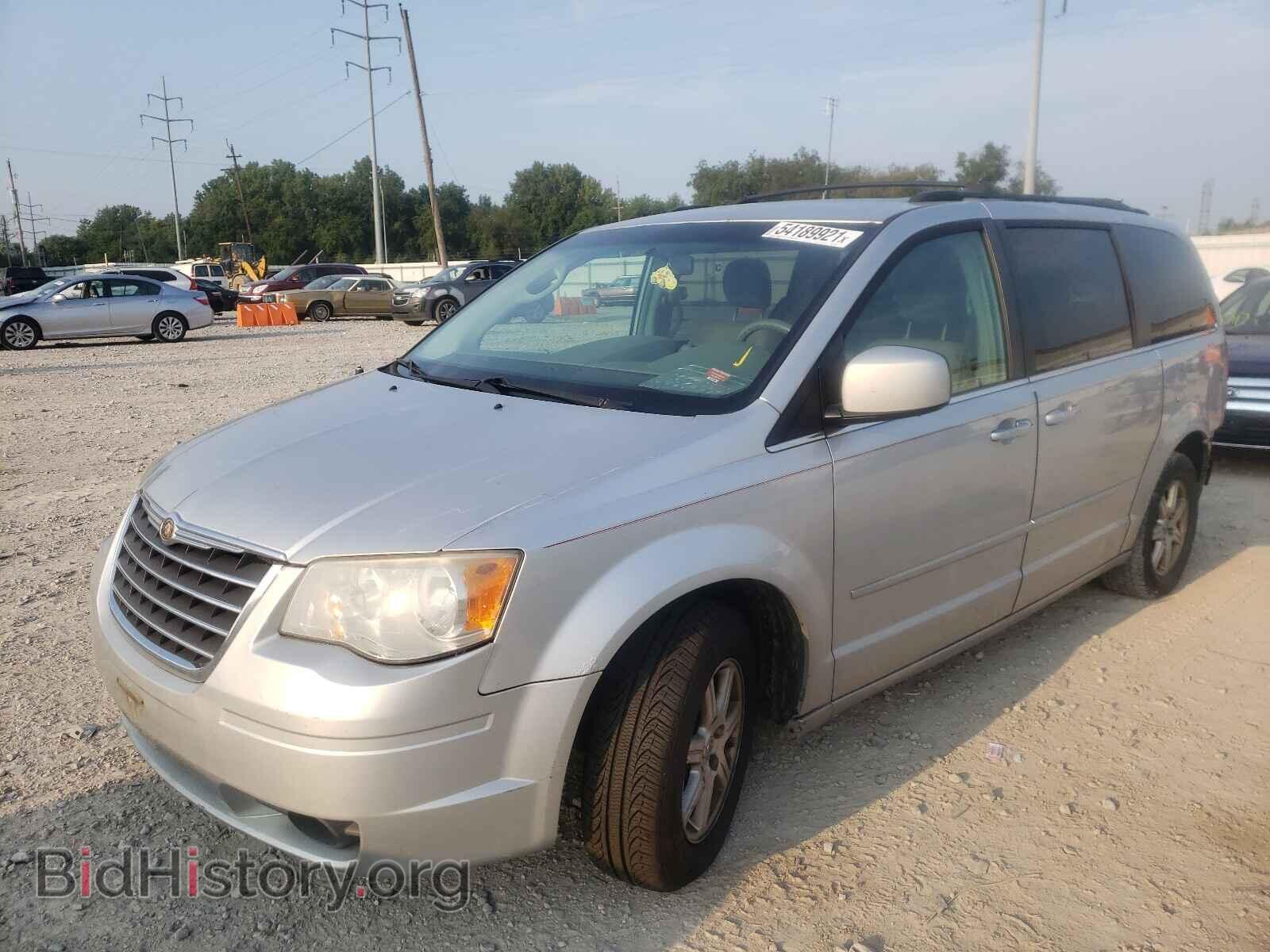 2008 CHRYSLER MINIVAN - VIN: 2A8HR54P98R635385 - Фото 2