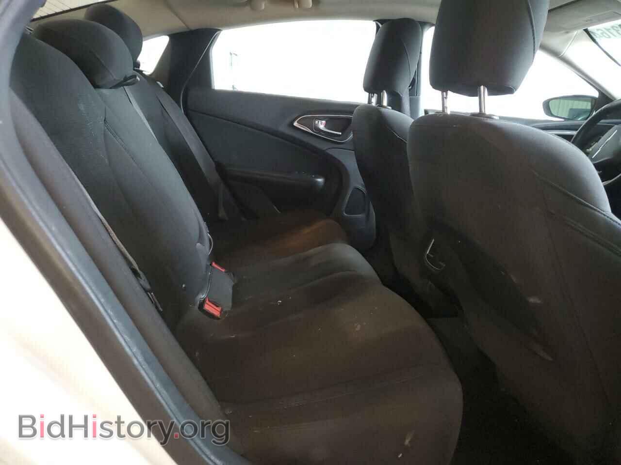 2015 CHRYSLER 200 - VIN: 1C3CCCAB5FN537792 - Фото 10