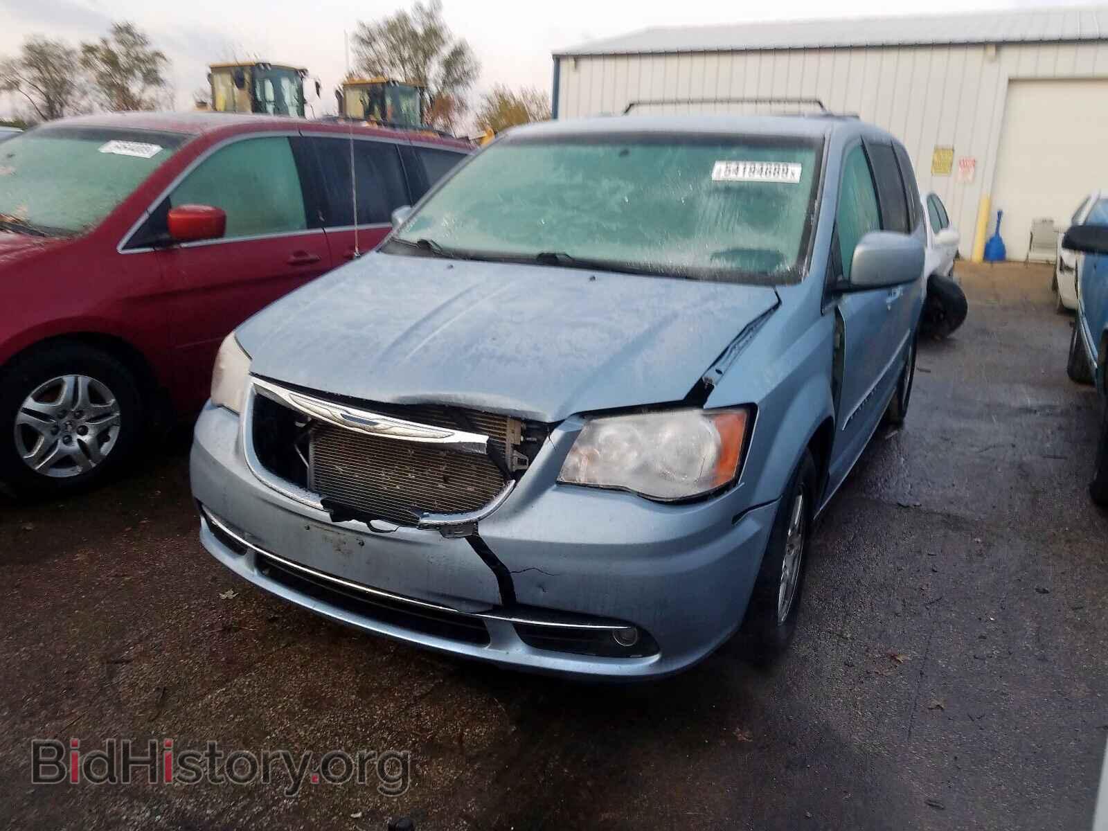 2013 CHRYSLER TOWN & COU - VIN: 2C4RC1BG9DR503732 - Фото 2