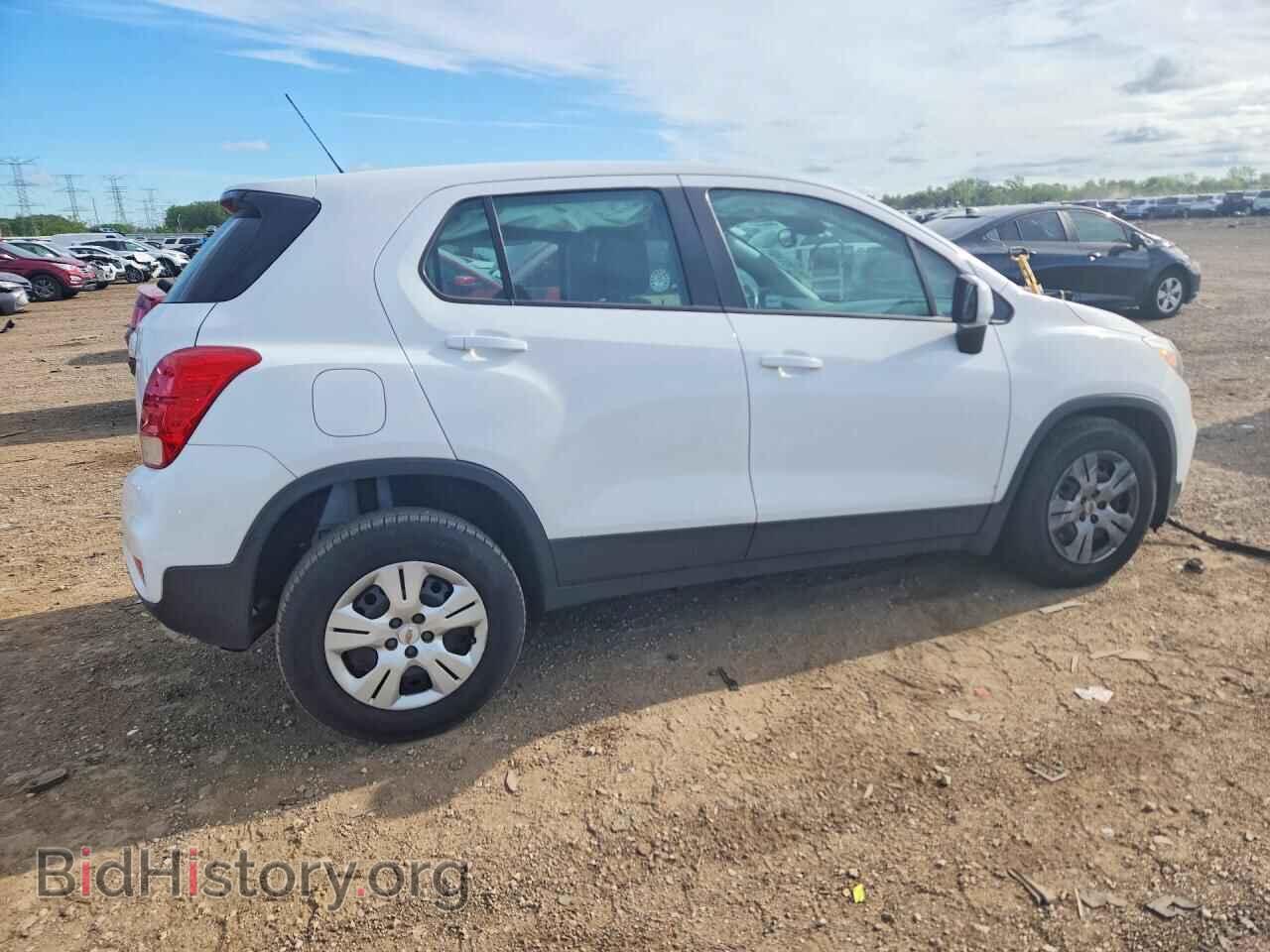 2017 CHEVROLET TRAX - VIN: 3GNCJKSB4HL284792 - Photo 3