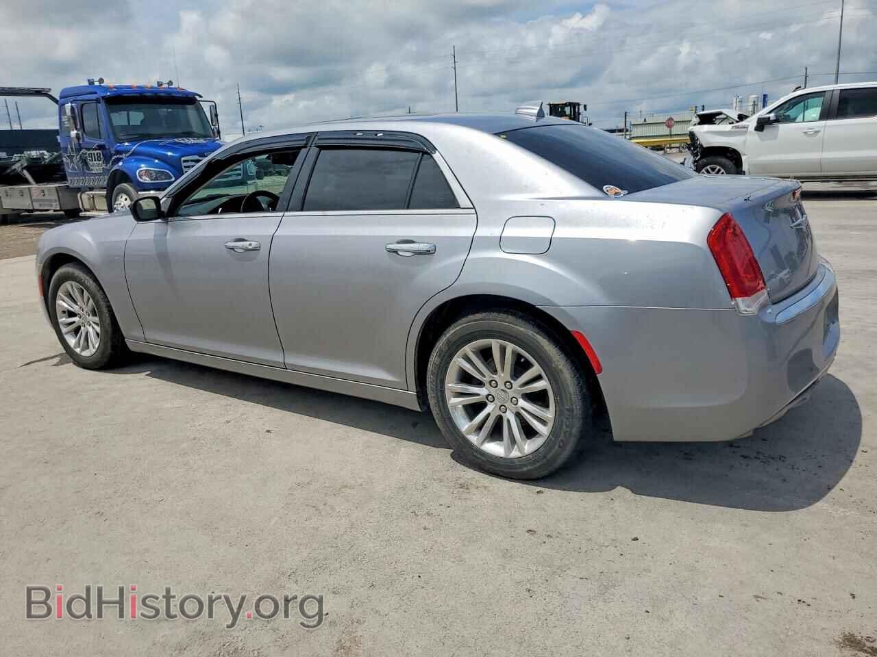 2016 CHRYSLER 300 - VIN: 2C3CCAEGXGH260836 - Photo 2