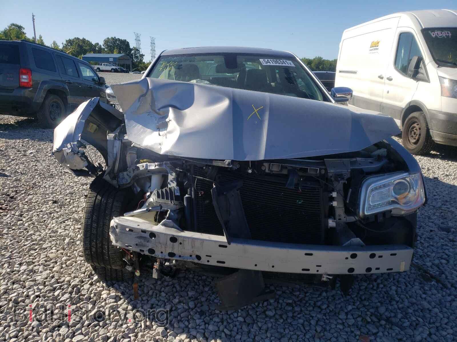 2016 CHRYSLER 300 - VIN: 2C3CCAEG3GH294827 - Фото 9