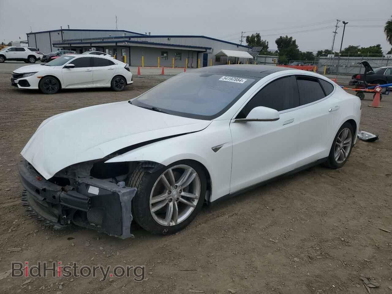 Фотография 5YJSA1H1XEFP41046 - TESLA MODEL S 2014