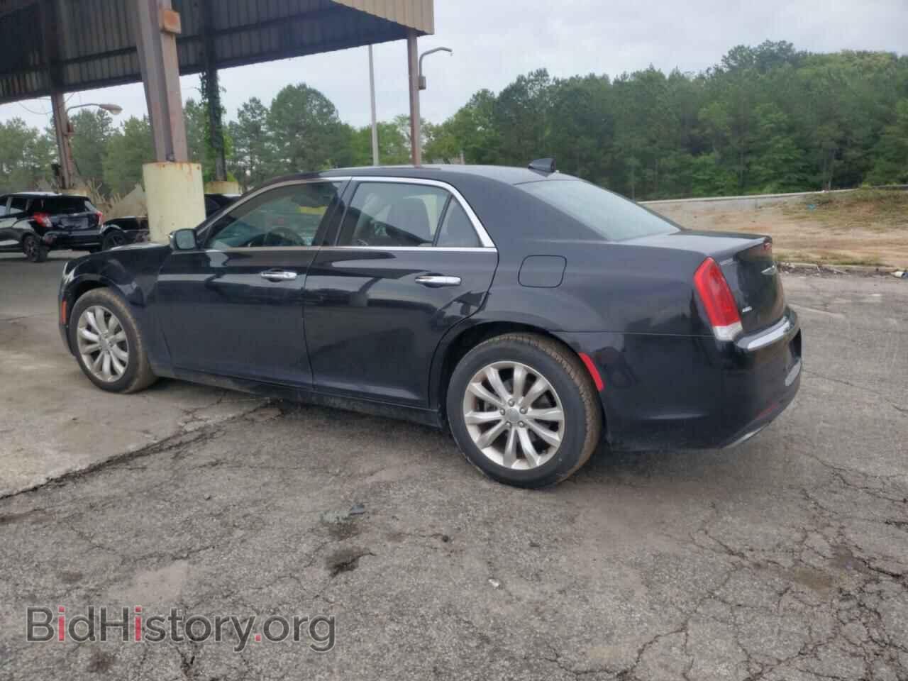 2017 CHRYSLER 300 - VIN: 2C3CCAKG4HH582779 - Фото 2