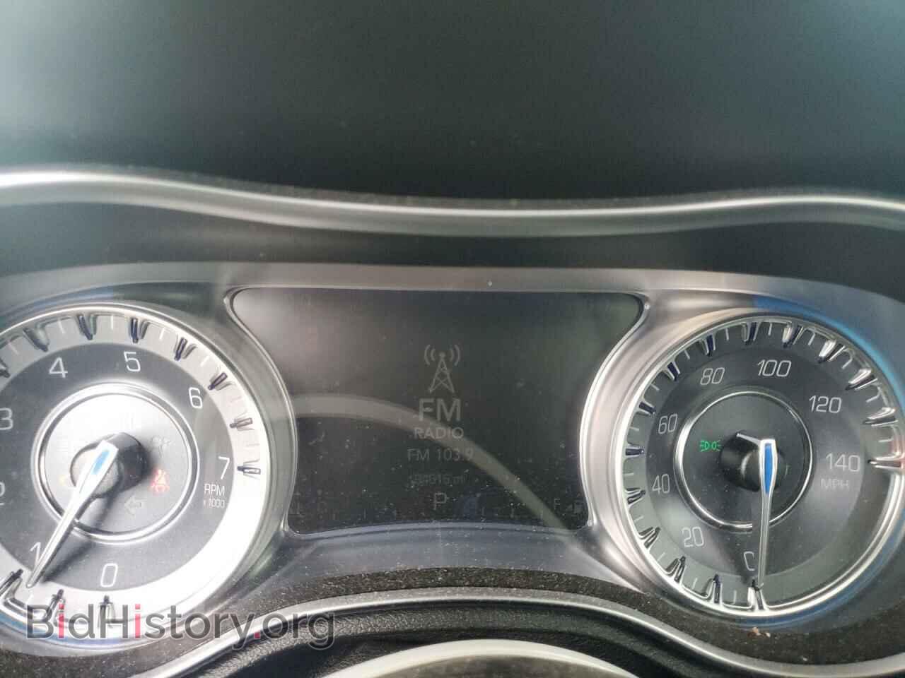 2017 CHRYSLER 300 - VIN: 2C3CCAKG4HH582779 - Фото 9