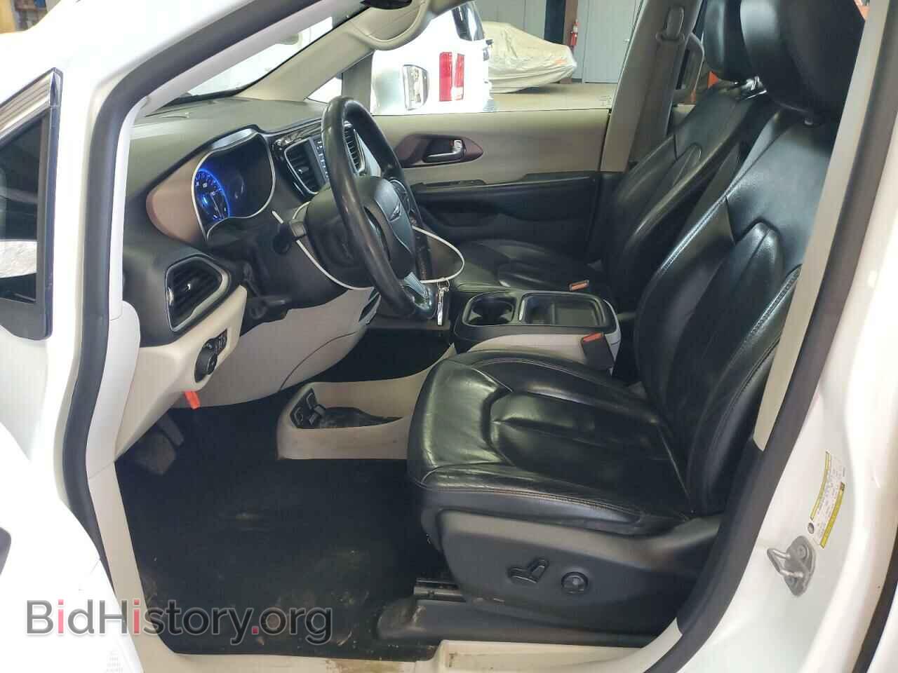 2019 CHRYSLER PACIFICA - VIN: 2C4RC1BGXKR666001 - Фото 7