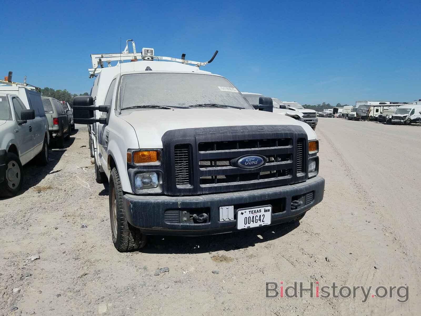 Photo 1FDWF30518EE39210 - FORD F350 2008