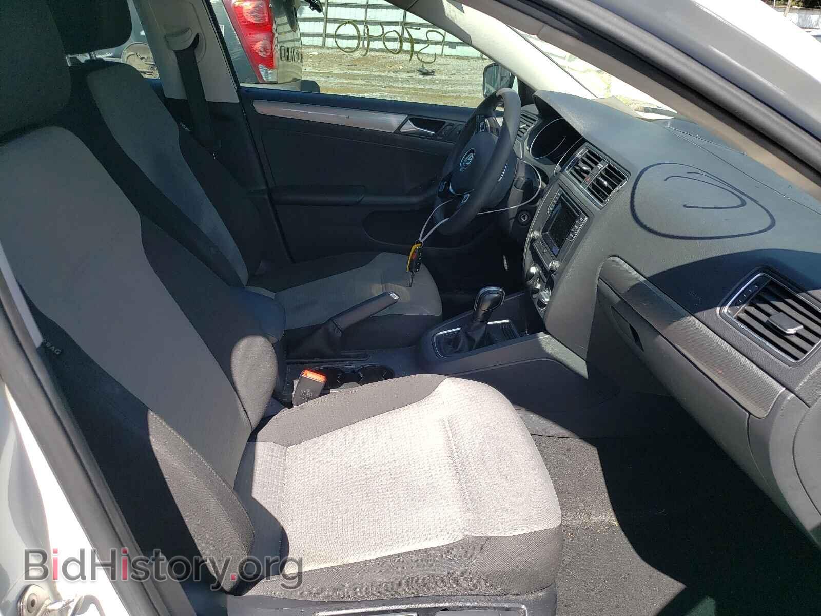 2017 VOLKSWAGEN JETTA - VIN: 3VW2B7AJ1HM230557 - Фото 5