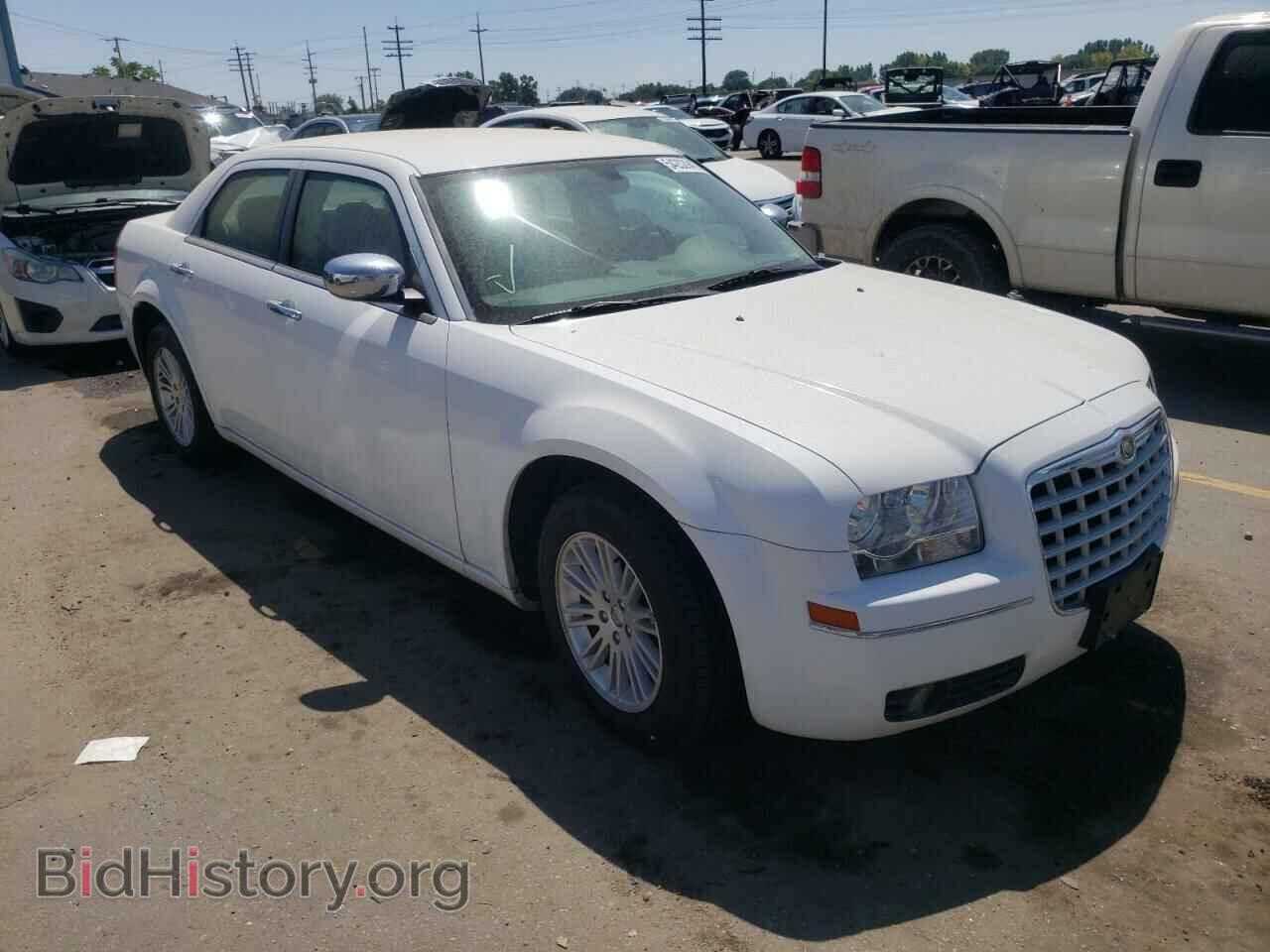 Photo 2C3CA4CD6AH284851 - CHRYSLER 300 2010