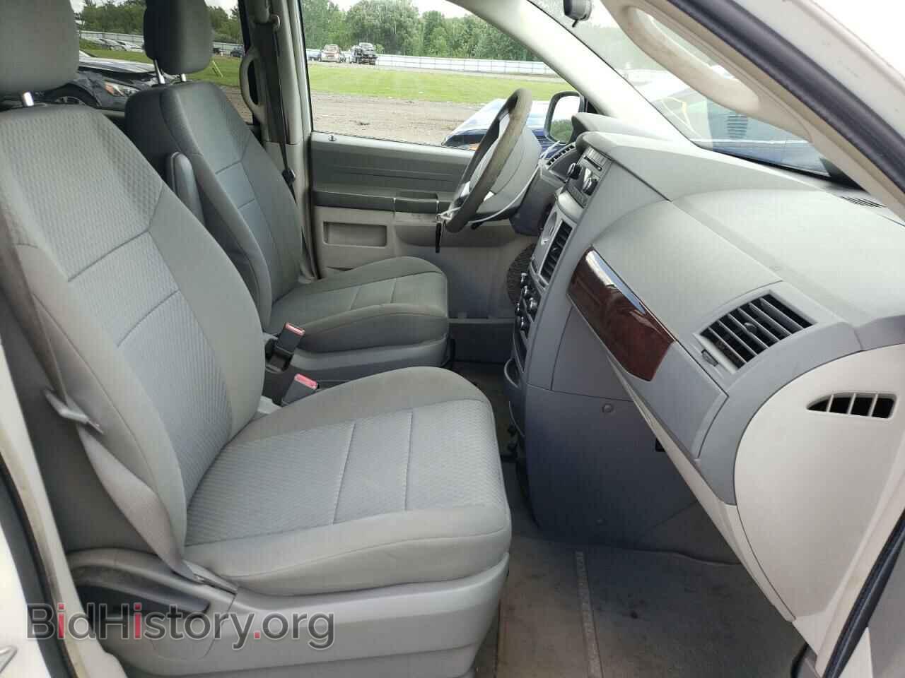 2010 CHRYSLER MINIVAN - VIN: 2A4RR2D12AR441285 - Фото 5