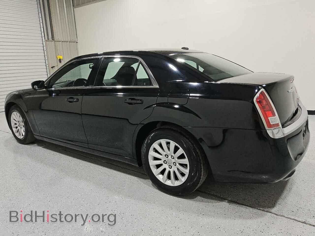 2012 CHRYSLER 300 - VIN: 2C3CCAAG4CH240419 - Фото 2