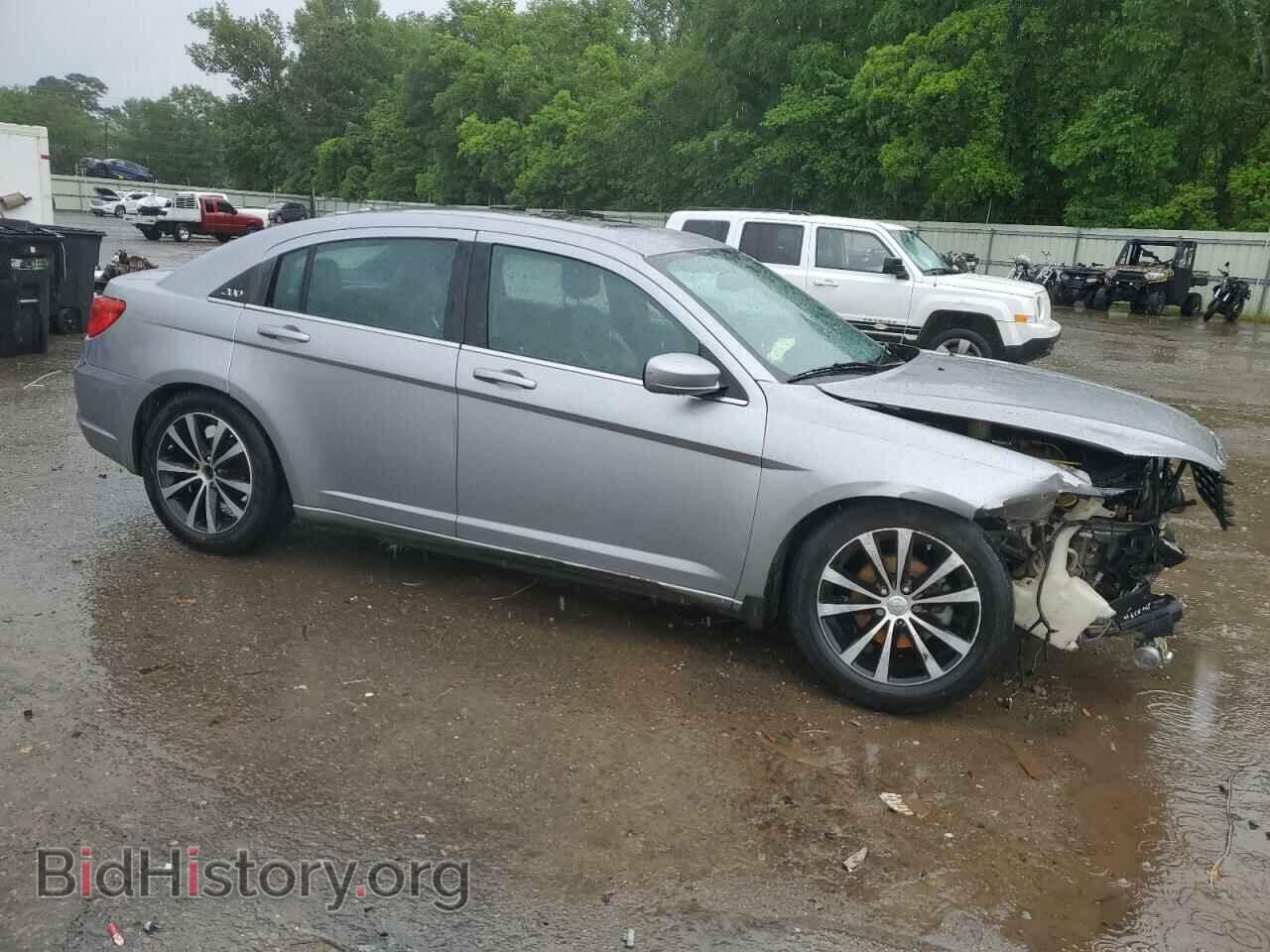 2013 CHRYSLER 200 - VIN: 1C3CCBCG2DN601173 - Фото 4