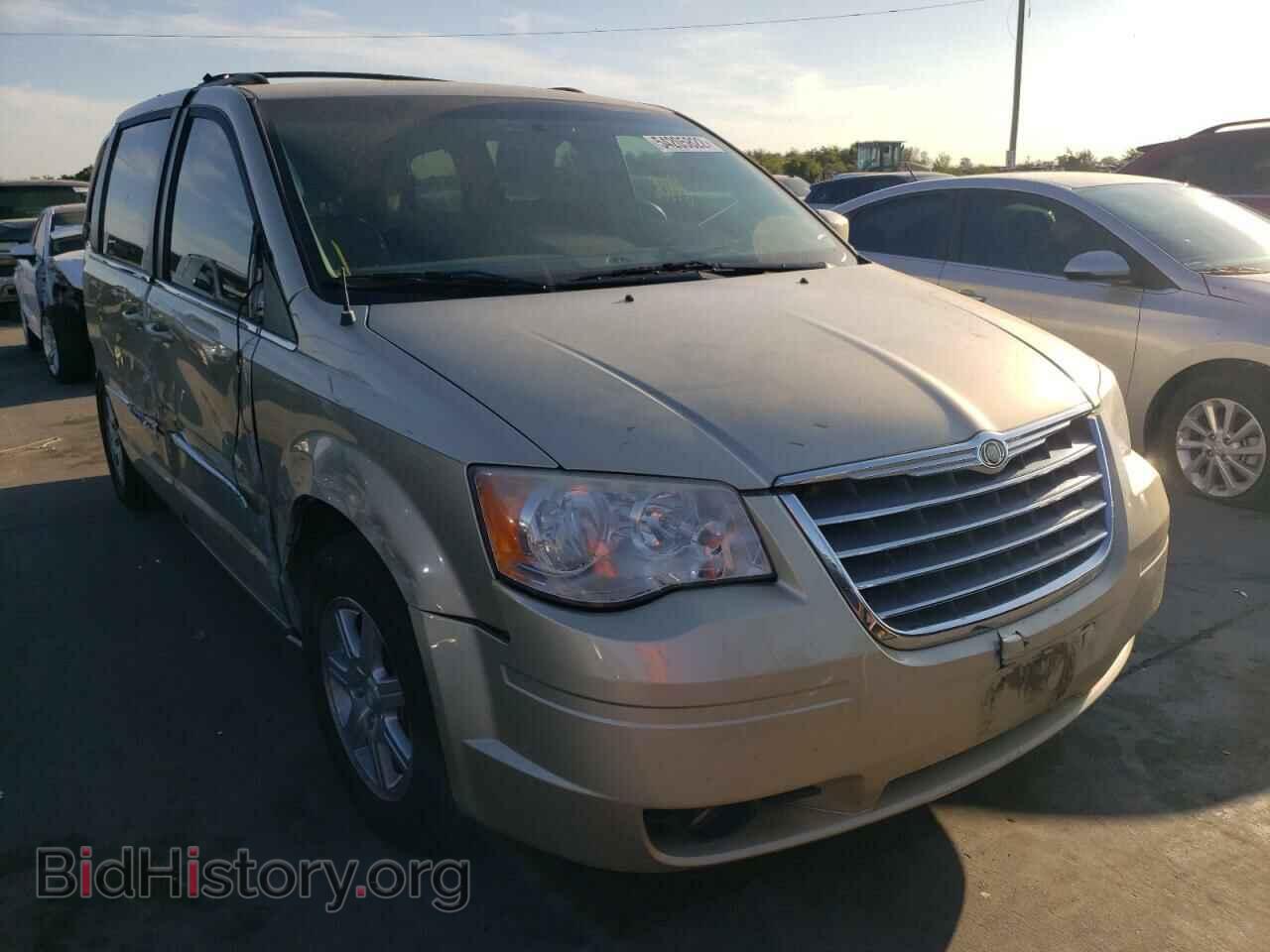 Photo 2A4RR5D16AR189784 - CHRYSLER MINIVAN 2010