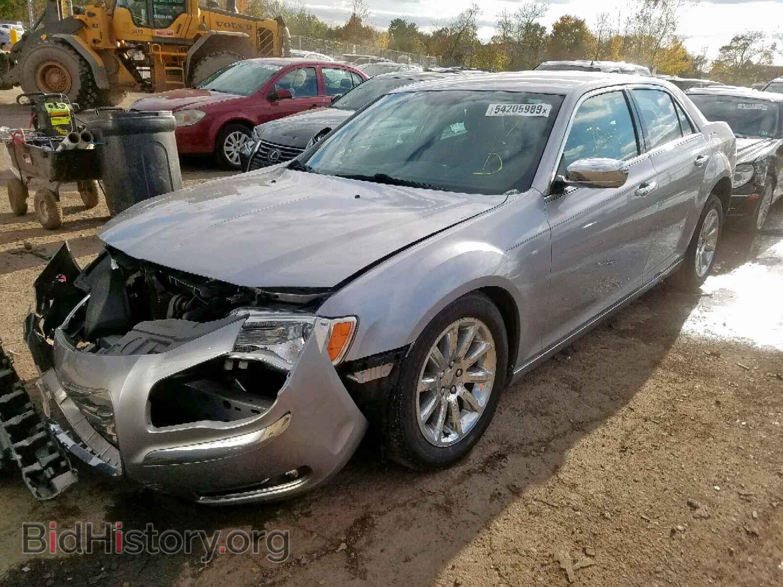 2014 CHRYSLER 300 - VIN: 2C3CCAET0EH117808 - Фото 2
