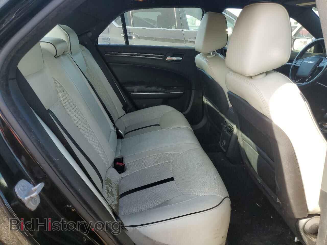 2013 CHRYSLER 300 - VIN: 2C3CCAAG3DH743117 - Фото 10
