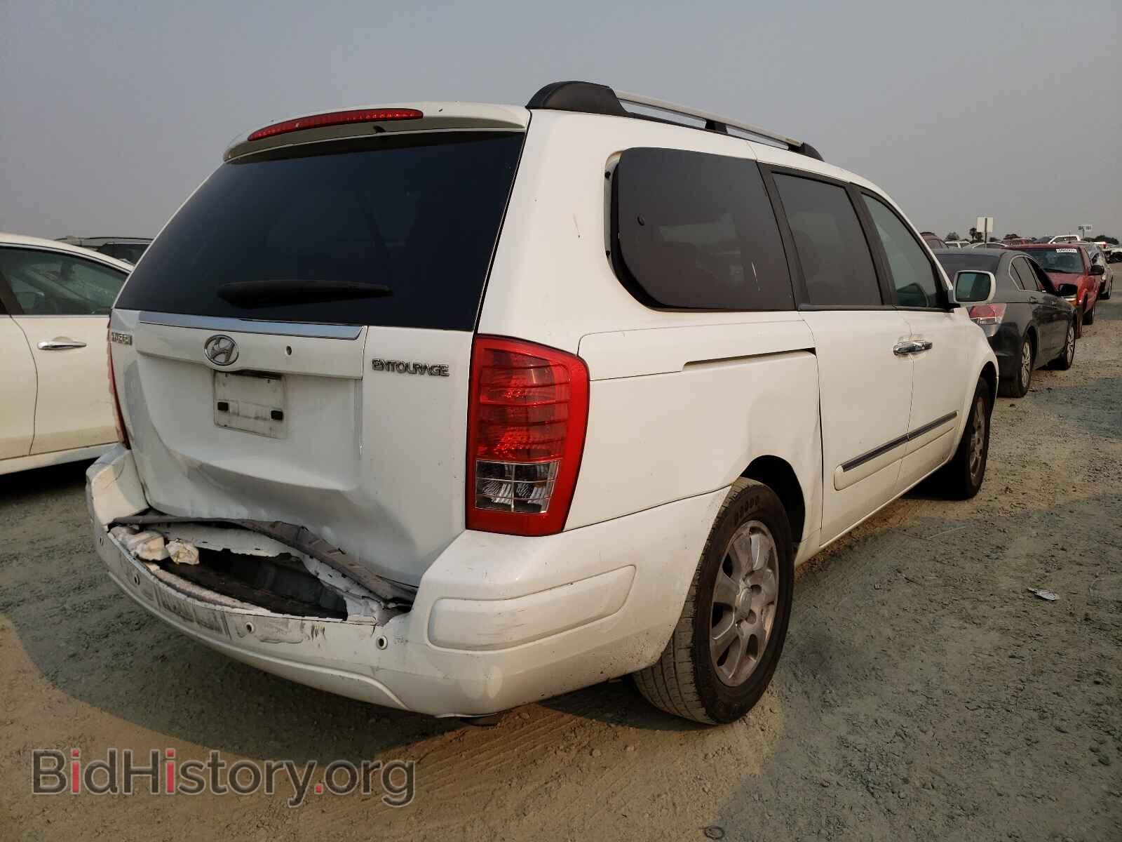 2007 HYUNDAI ENTOURAGE - VIN: KNDMC233276021949 - Фото 4