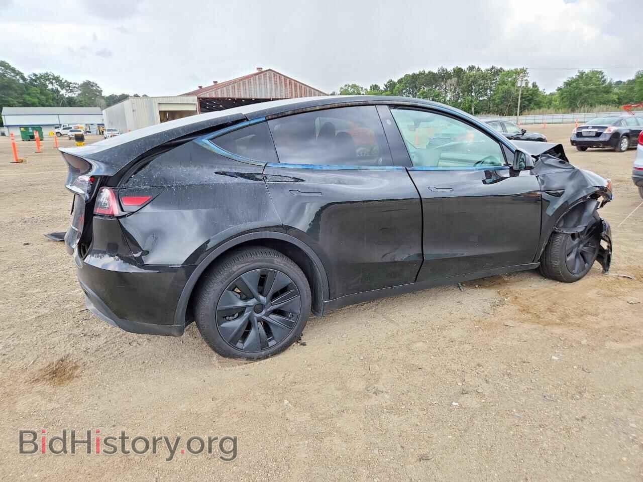 2025 TESLA MODEL Y - VIN: 7SAYGDEE2SA367870 - Photo 3