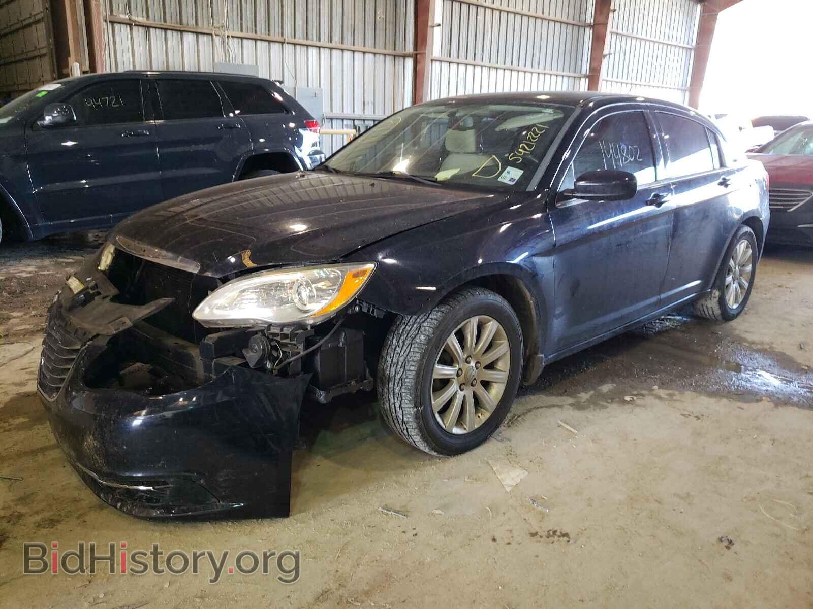 2012 CHRYSLER 200 - VIN: 1C3CCBBG9CN307432 - Фото 2