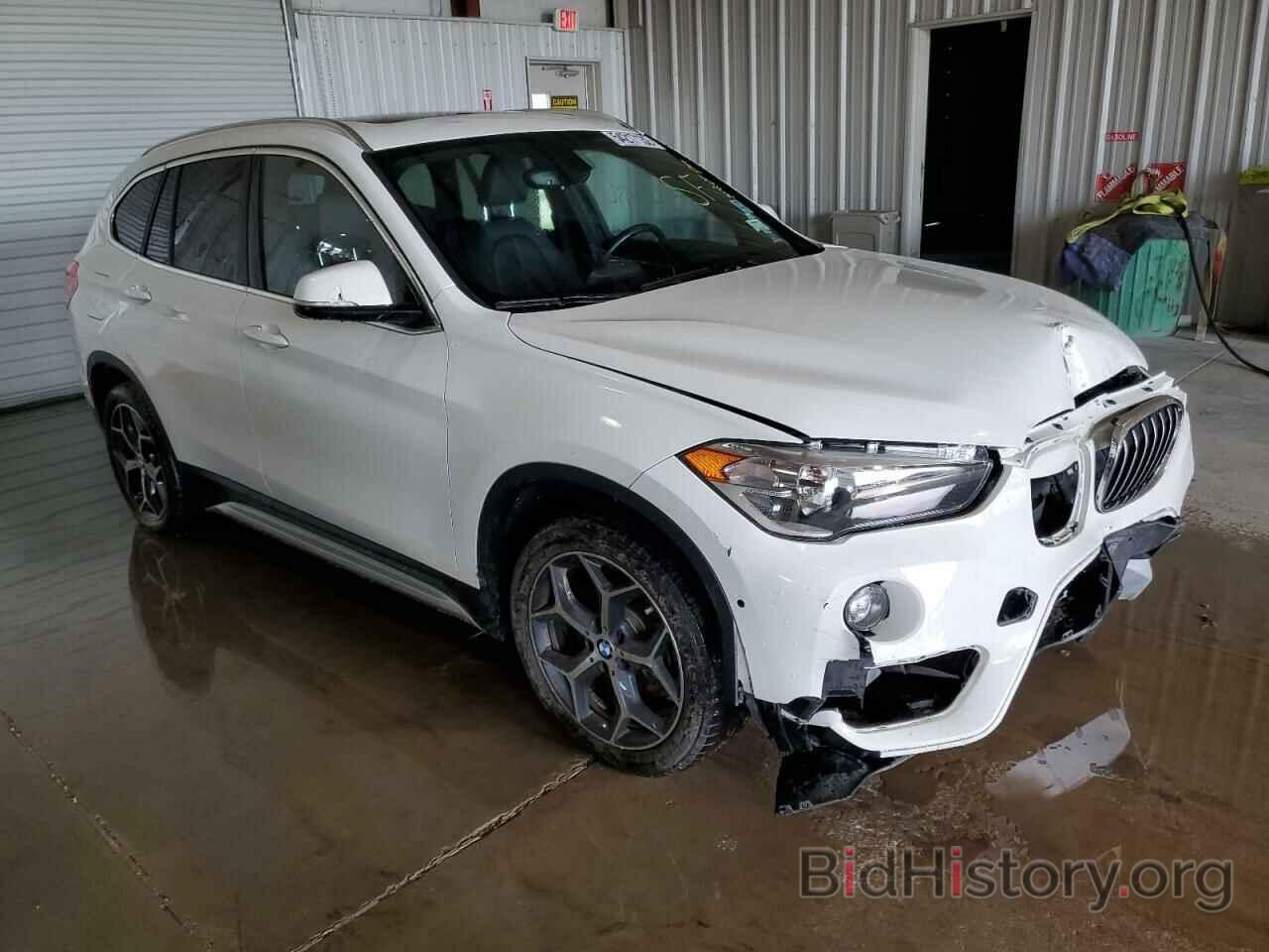 Фотография WBXHT3C38J3H31184 - BMW X1 2018