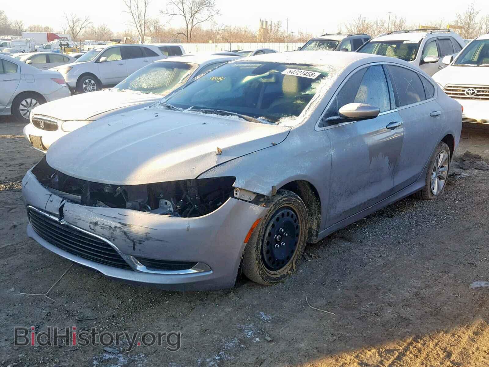 2015 CHRYSLER 200 - VIN: 1C3CCCAB5FN592193 - Фото 2