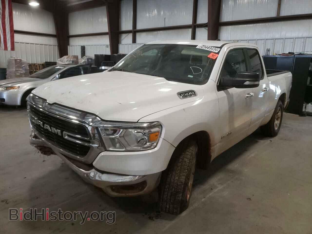 2020 RAM 1500 - VIN: 1C6SRFBT2LN279944 - Фото 2