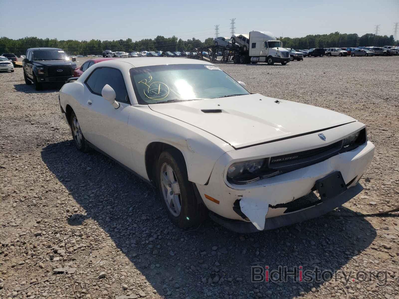 Photo 2B3LJ44V49H561514 - DODGE CHALLENGER 2009