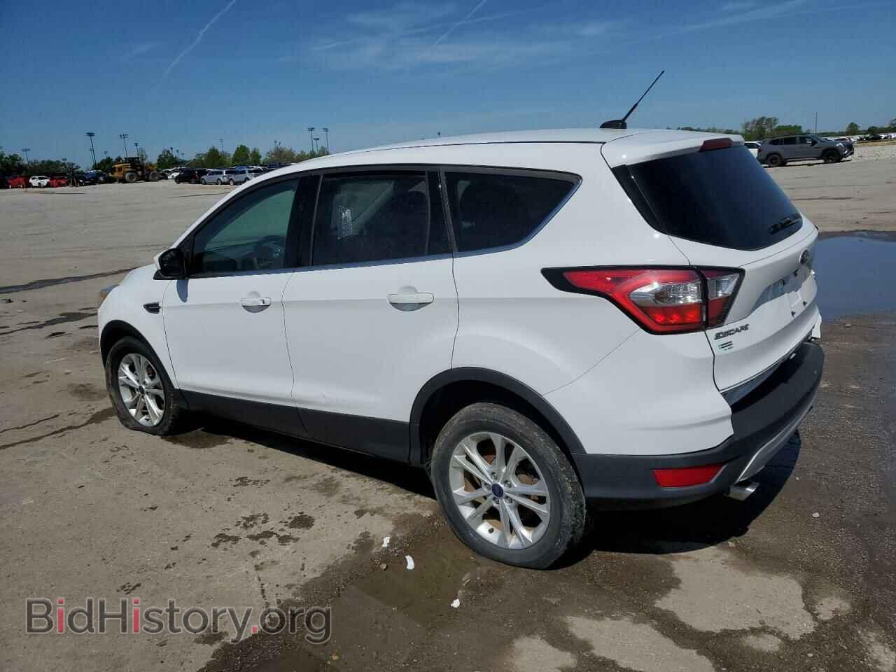 2017 FORD ESCAPE - VIN: 1FMCU0GD9HUE39921 - Фото 2