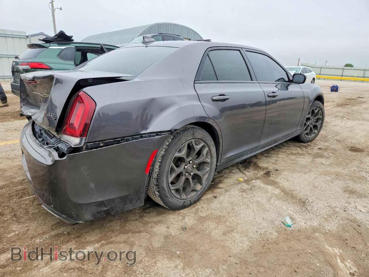 2016 CHRYSLER 300 - VIN: 2C3CCAGG7GH282807 - Photo 3