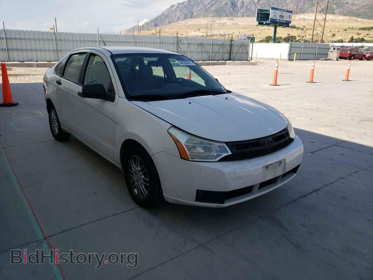 Photo 1FAHP3FN4BW117749 - FORD FOCUS 2011