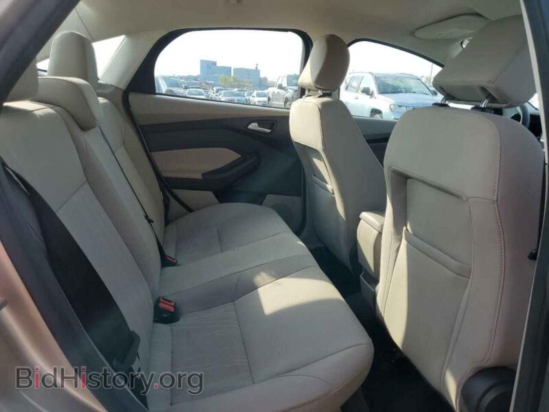 2017 Ford FOCUS (VIN 1FADP3F28HL210725) — фото 10 из 16