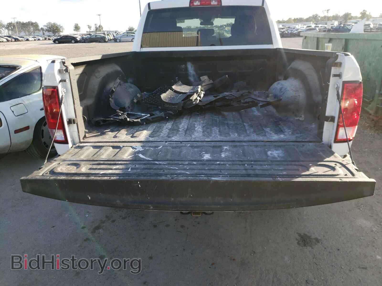 2019 RAM 1500 - VIN: 1C6RR6FG1KS581236 - Фото 6