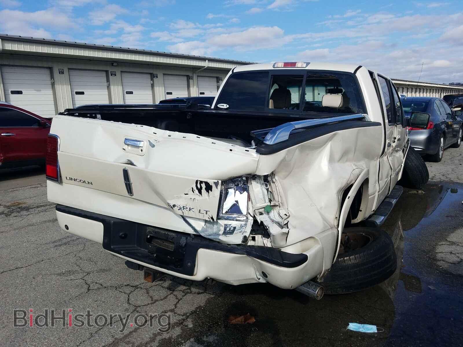 2008 LINCOLN MARK LT - VIN: 5LTPW18578FJ02873 - Фото 4