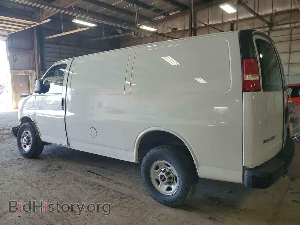 2017 GMC SAVANA - VIN: 1GTW7AFF3H1117021 - Фото 2