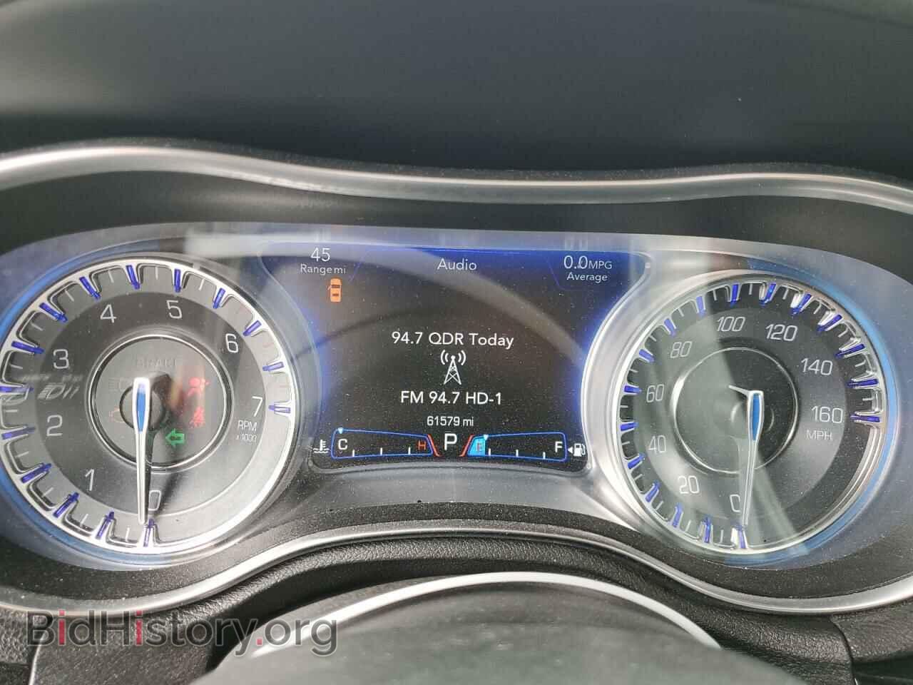 2018 CHRYSLER 300 - VIN: 2C3CCABT8JH320847 - Фото 9