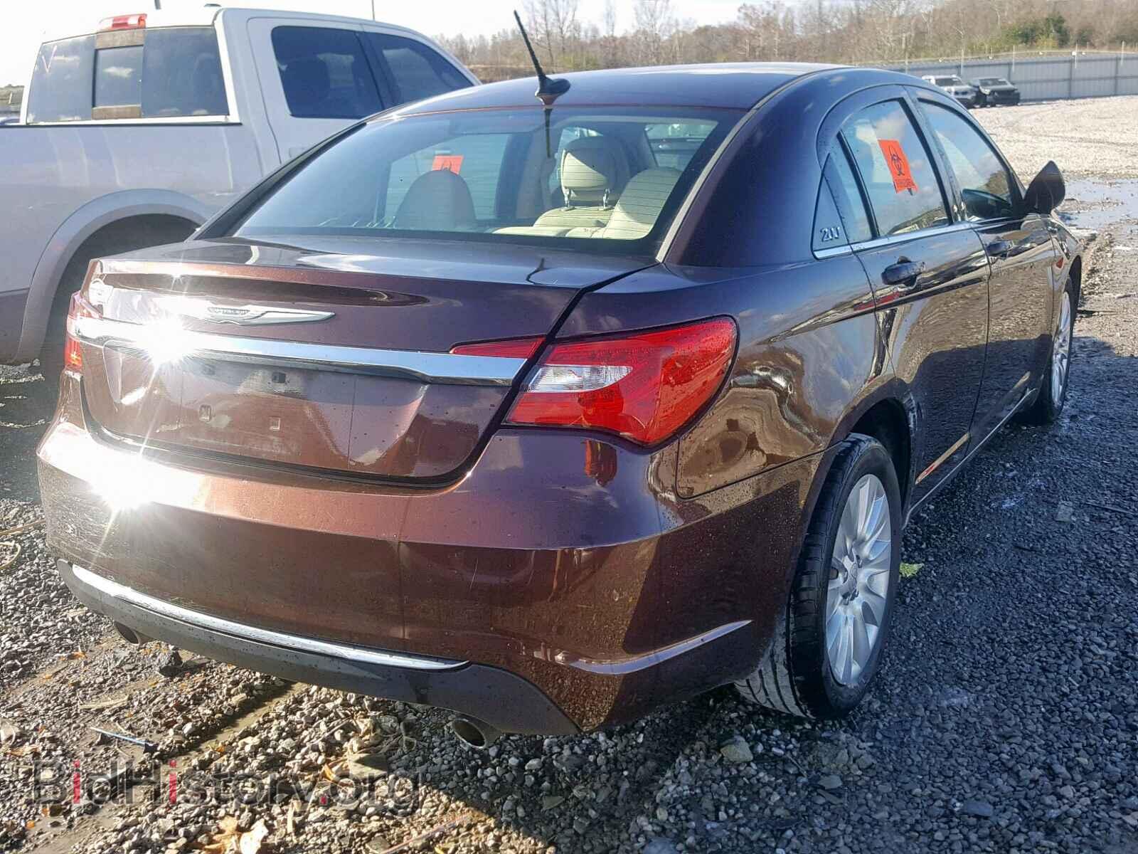 2013 CHRYSLER 200 - VIN: 1C3CCBAG0DN727079 - Photo 4