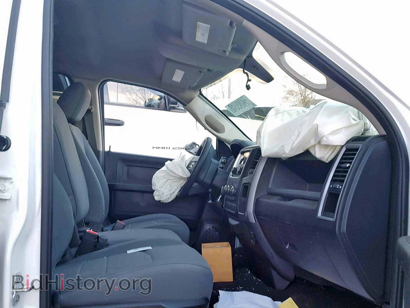Photo 1C6RR7FG4JS169543 - RAM 1500 ST 2018