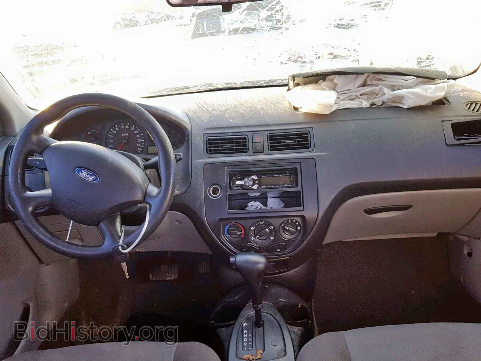 2007 FORD FOCUS - VIN: 1FAFP34N97W140025 - Фото 9