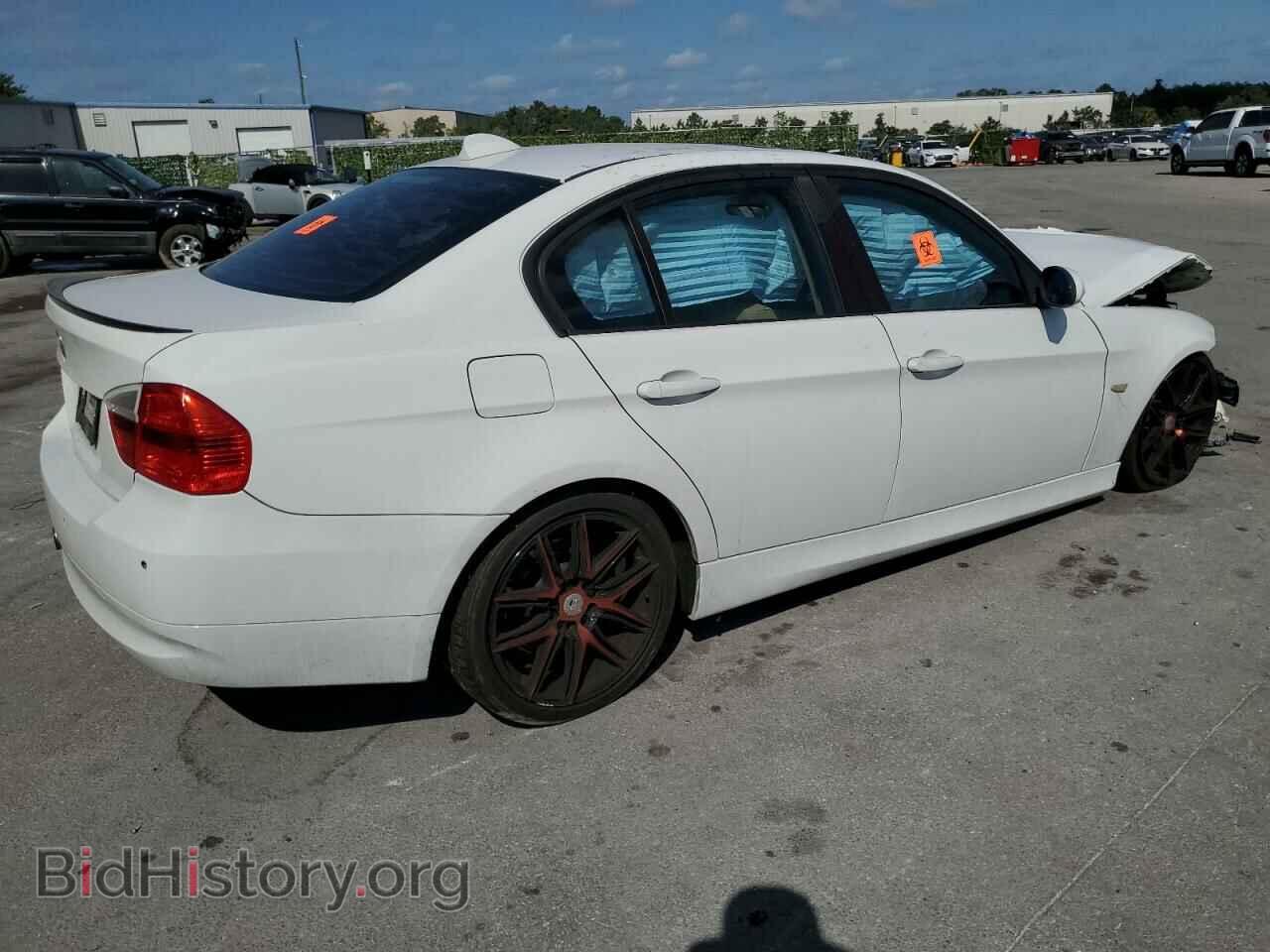 2008 BMW 3 SERIES - VIN: WBAVA37538NL51633 - Фото 3