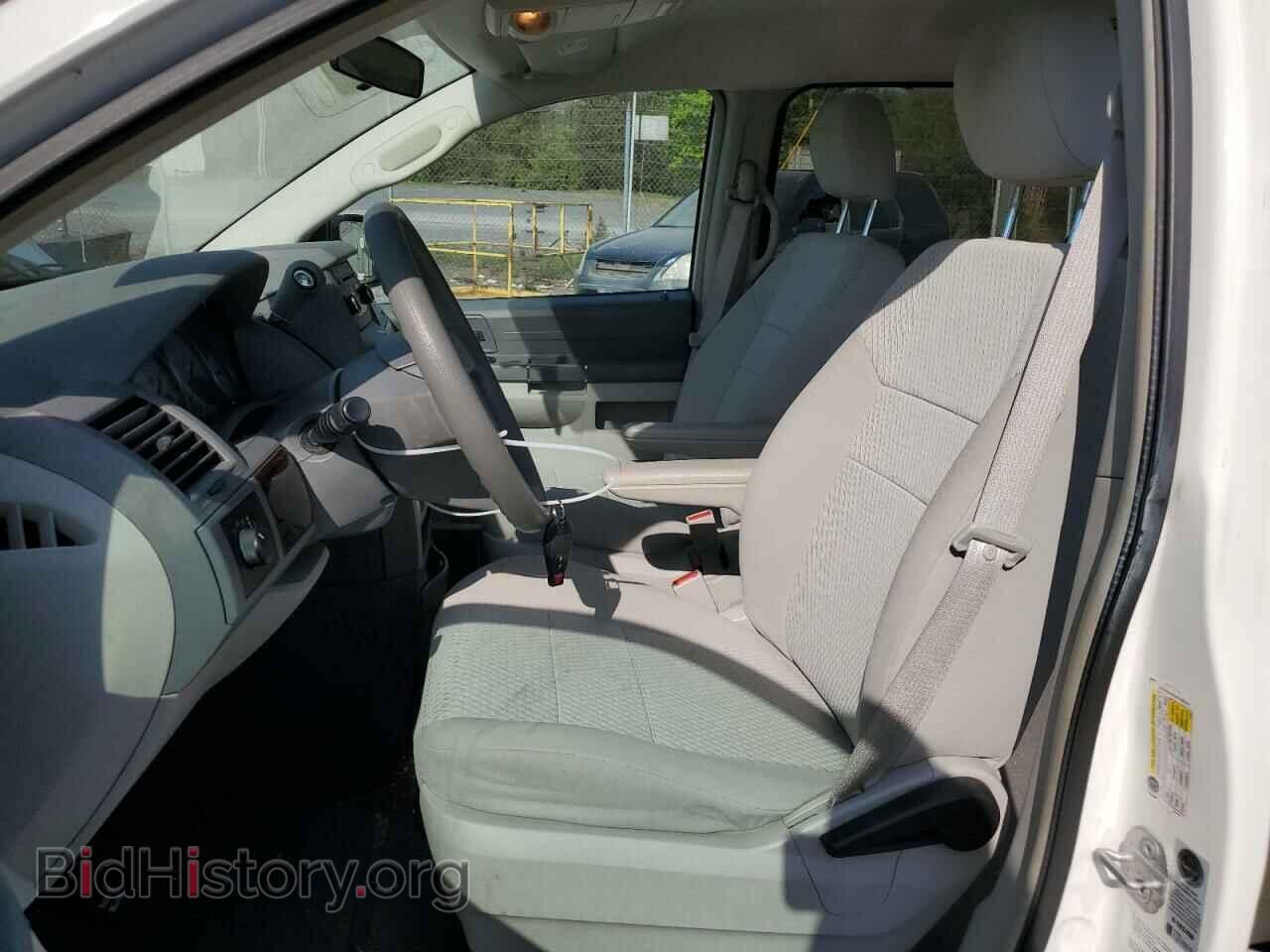 2009 CHRYSLER MINIVAN - VIN: 2A8HR44E29R670103 - Фото 7