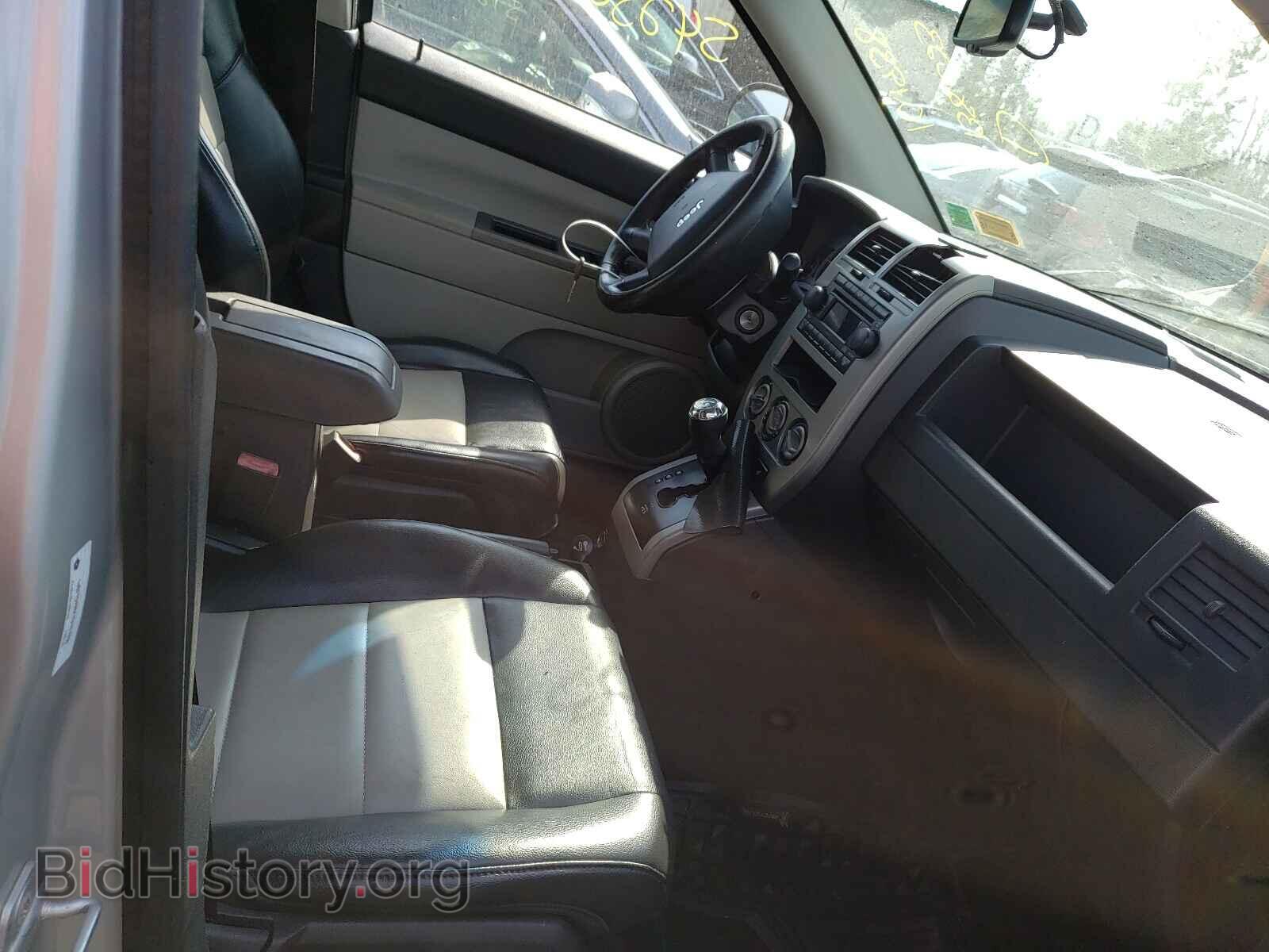 2007 JEEP COMPASS - VIN: 1J8FT57WX7D101938 - Фото 5