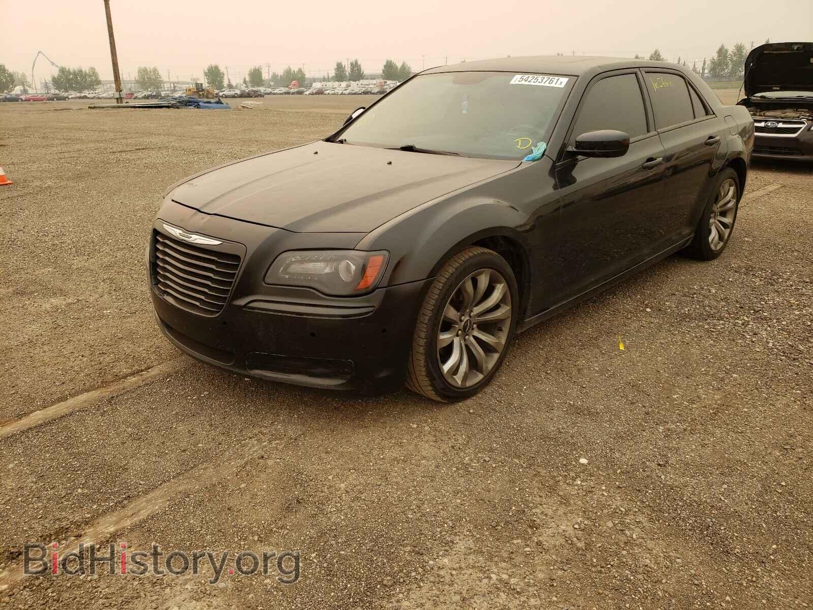 2014 CHRYSLER 300 - VIN: 2C3CCABG6EH320810 - Фото 2